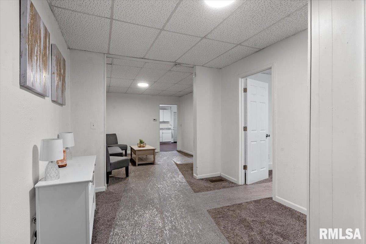 1235 North 8th Street Springfield, IL 62702 - Photo 3 of 19
