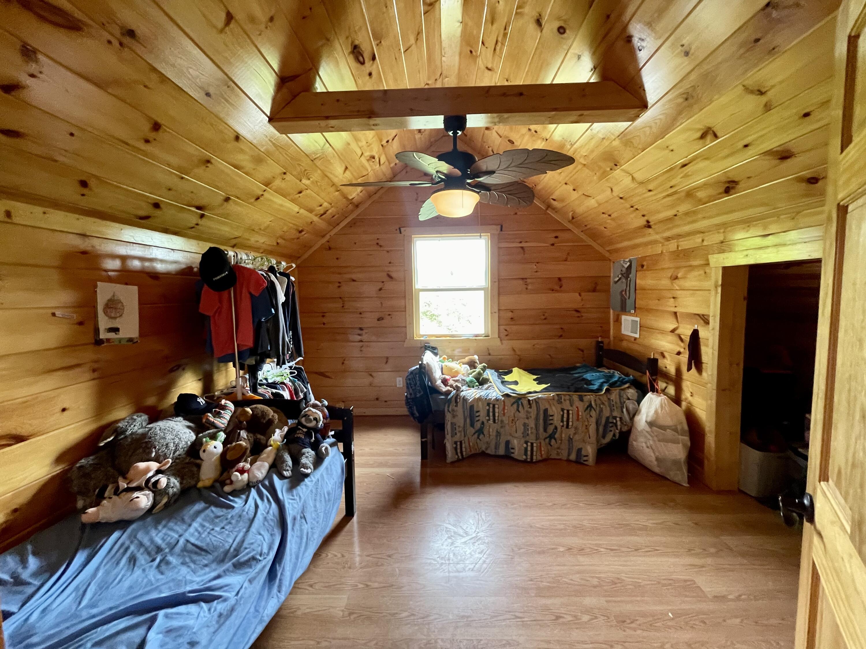 593 Low Gap Road Pine Knot, KY 42635 - Photo 25 of 40 967991DF-31A2-4B1A-B21A-A4B1159EEBC4