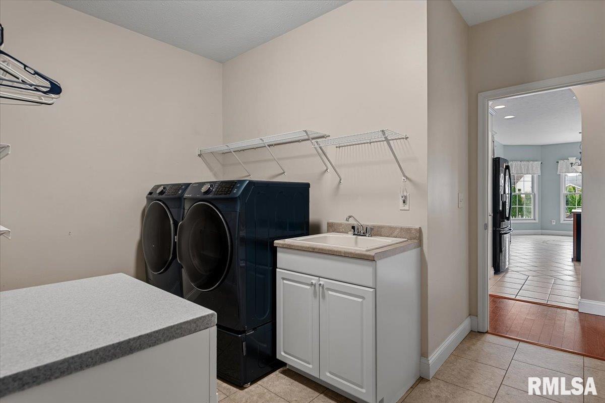 517 Heathrow Lane Rochester, IL 62563 - Photo 27 of 56