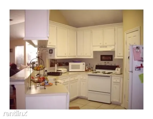 $1,450 | 3313 Forestwood Drive, Unit A, Bryan, TX 77801