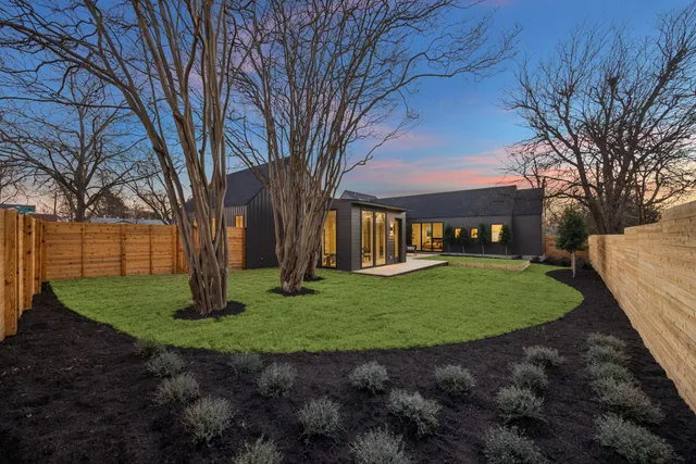 $1,829,000 | 4700 Philco Drive, Austin, TX 78745