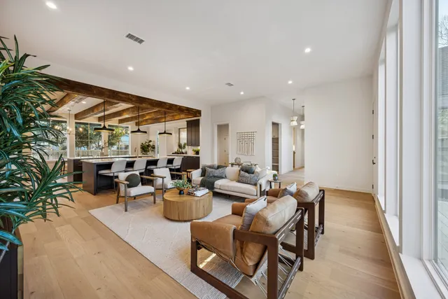 $1,829,000 | 4700 Philco Drive, Austin, TX 78745