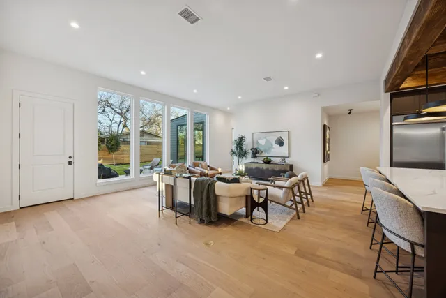 $1,829,000 | 4700 Philco Drive, Austin, TX 78745