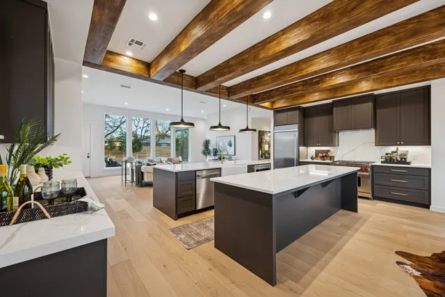 $1,829,000 | 4700 Philco Drive, Austin, TX 78745