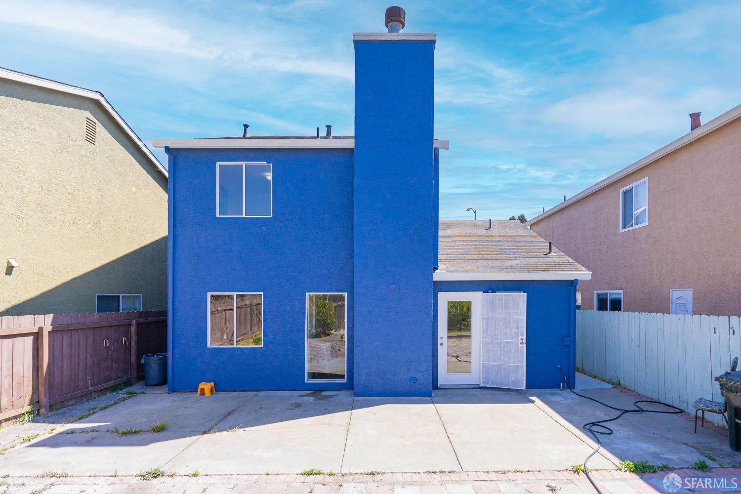 117 Malcolm Drive Richmond, CA 94801 - Photo 35 of 37 a front view of a house with a yard