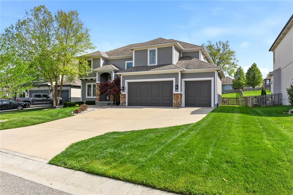 1021 Southwest Drake Circle Lee's Summit, MO 64082 - Photo 1 of 61