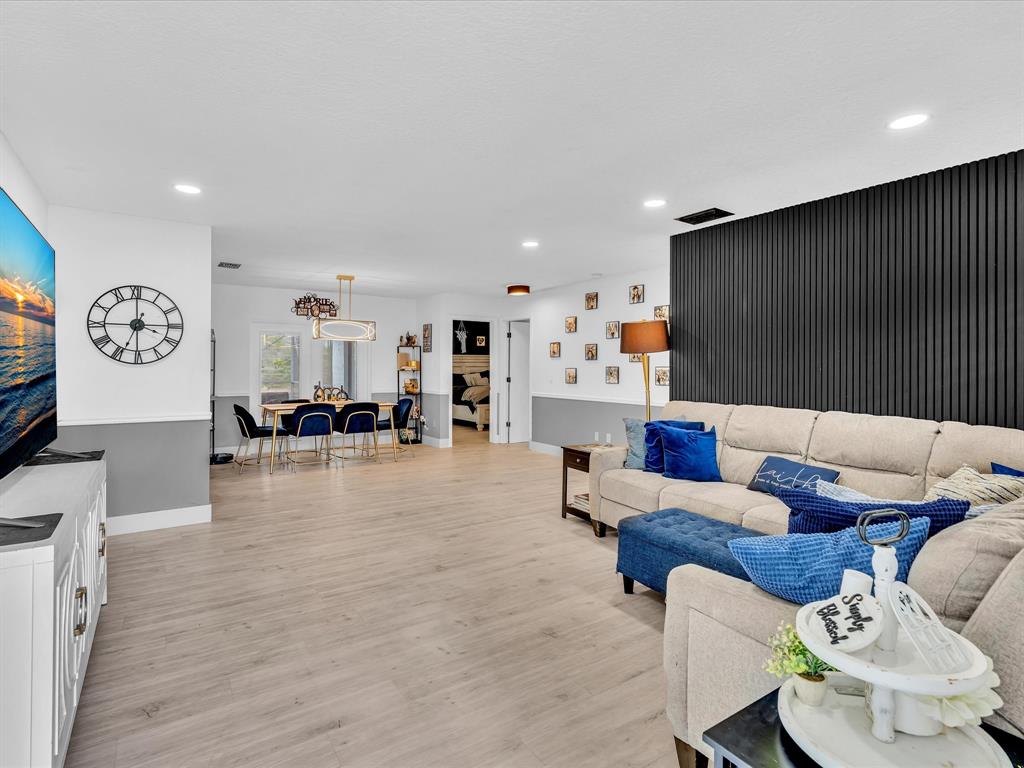 10725 Eureka Street Boca Raton, FL 33428 - Photo 12 of 54