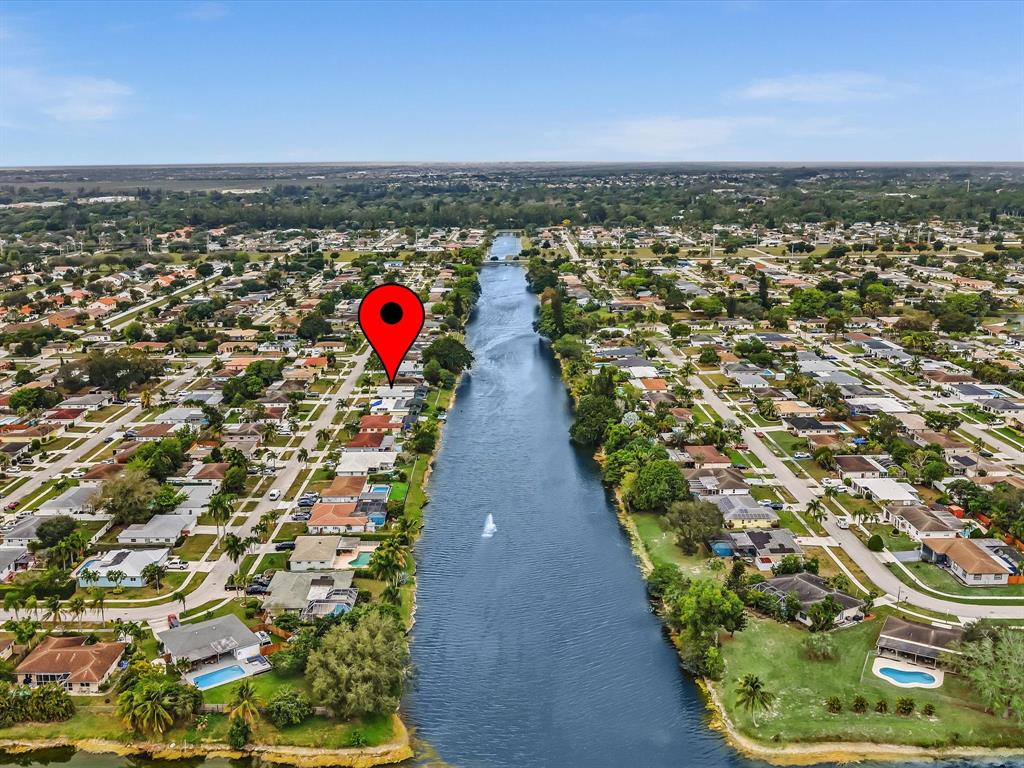 10725 Eureka Street Boca Raton, FL 33428 - Photo 2 of 54