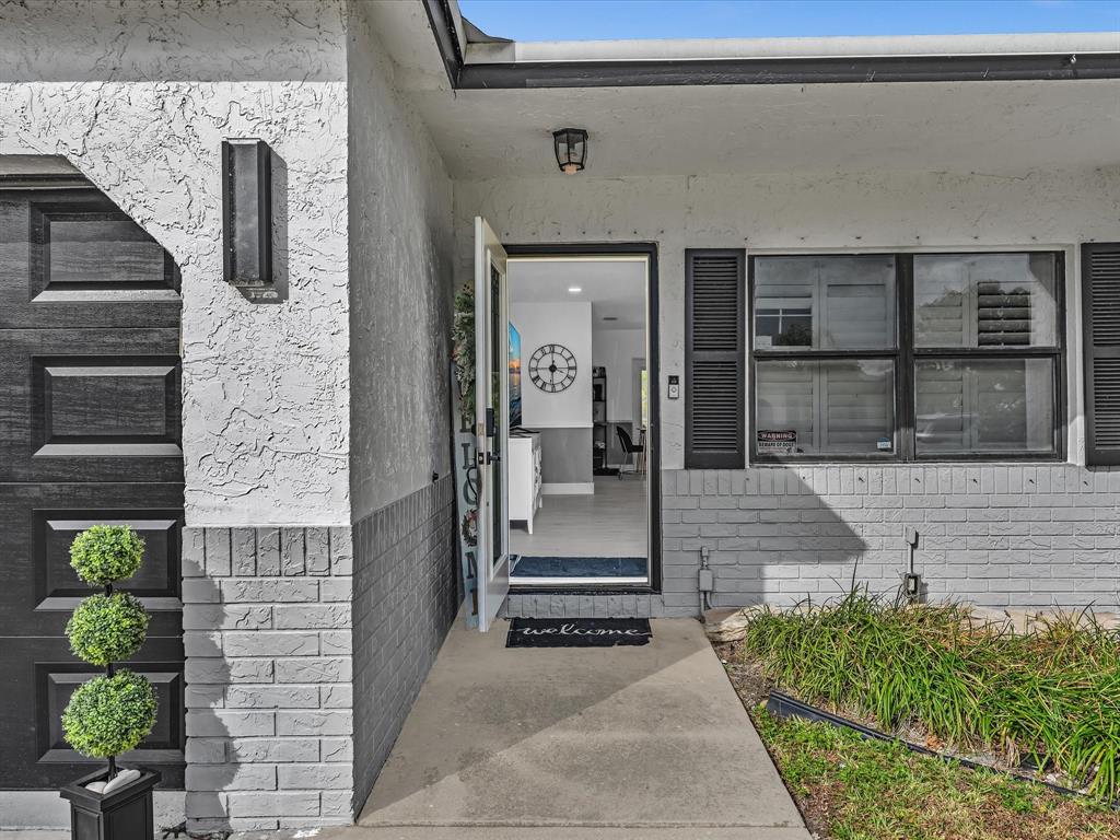 10725 Eureka Street Boca Raton, FL 33428 - Photo 7 of 54