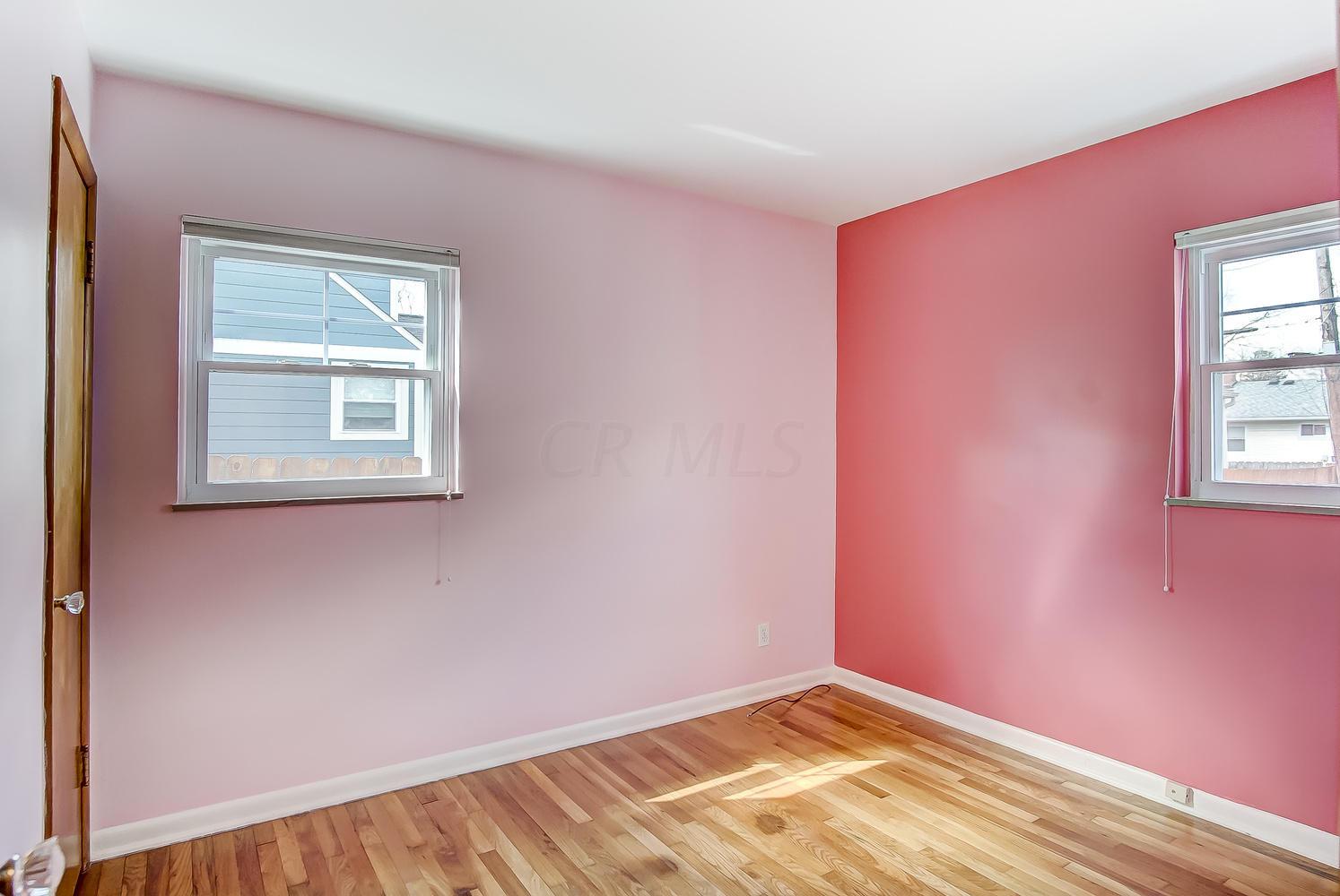 2158 Cranford Road Columbus, OH 43221 - Photo 6 of 15