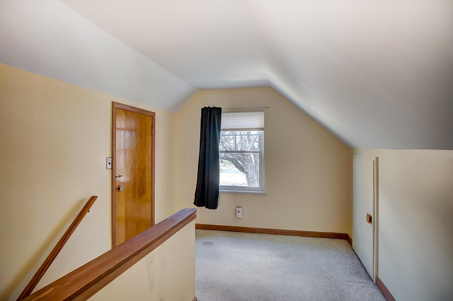 2158 Cranford Road Columbus, OH 43221 - Photo 8 of 15