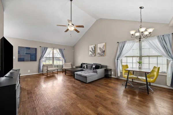$299,500 | 1640 Buchanon Drive, Clarksville, TN 37042