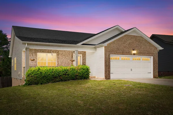 $299,500 | 1640 Buchanon Drive, Clarksville, TN 37042