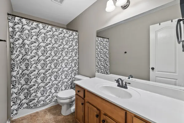$299,500 | 1640 Buchanon Drive, Clarksville, TN 37042