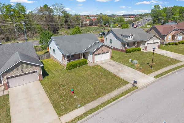$299,500 | 1640 Buchanon Drive, Clarksville, TN 37042
