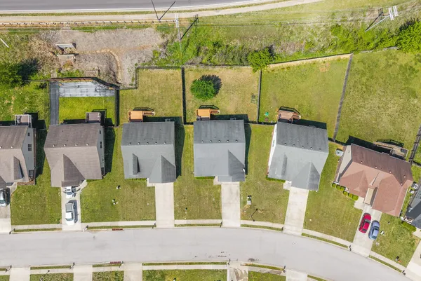 $299,500 | 1640 Buchanon Drive, Clarksville, TN 37042