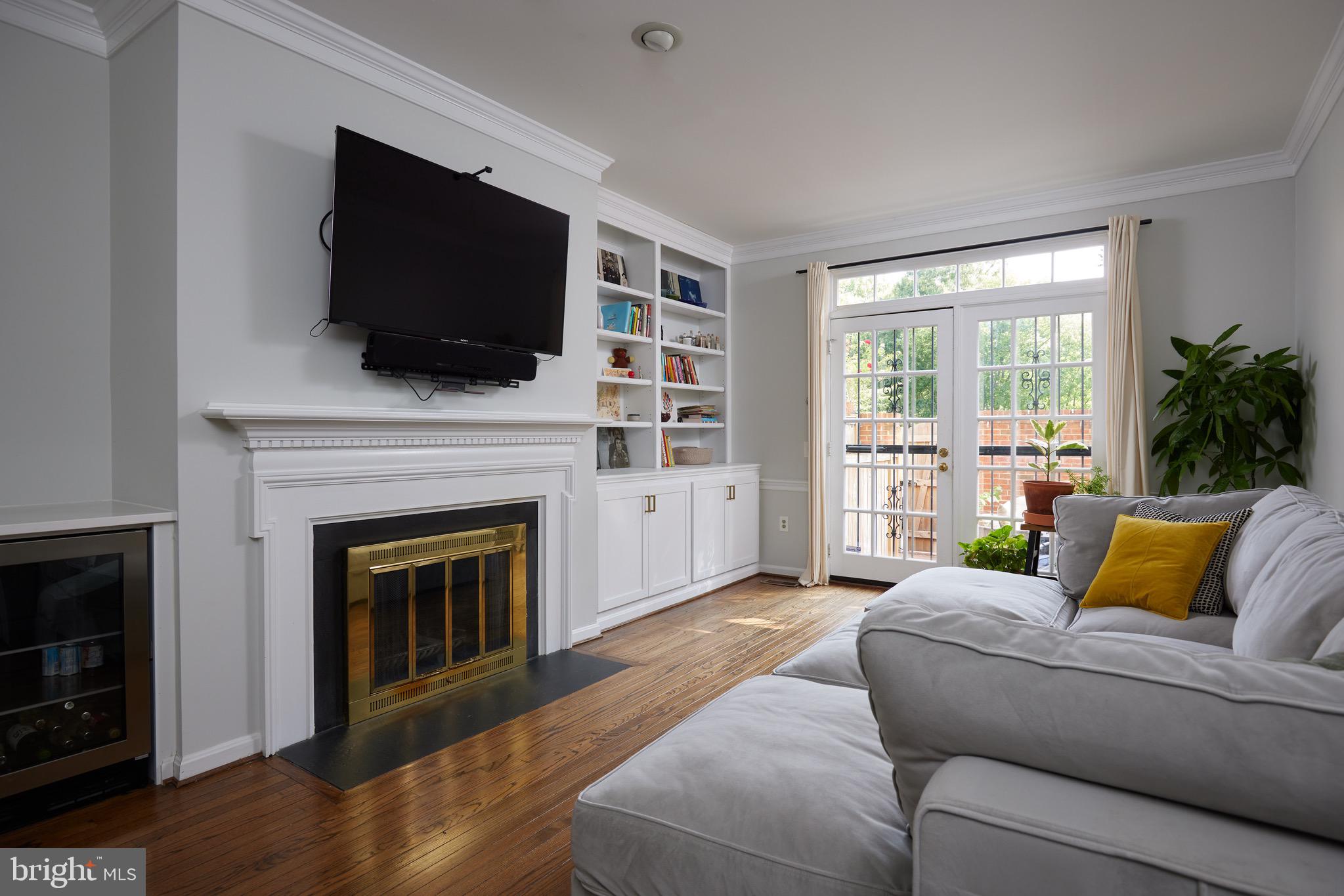 1105 Portner Road Alexandria, VA 22314 - Photo 3 of 39