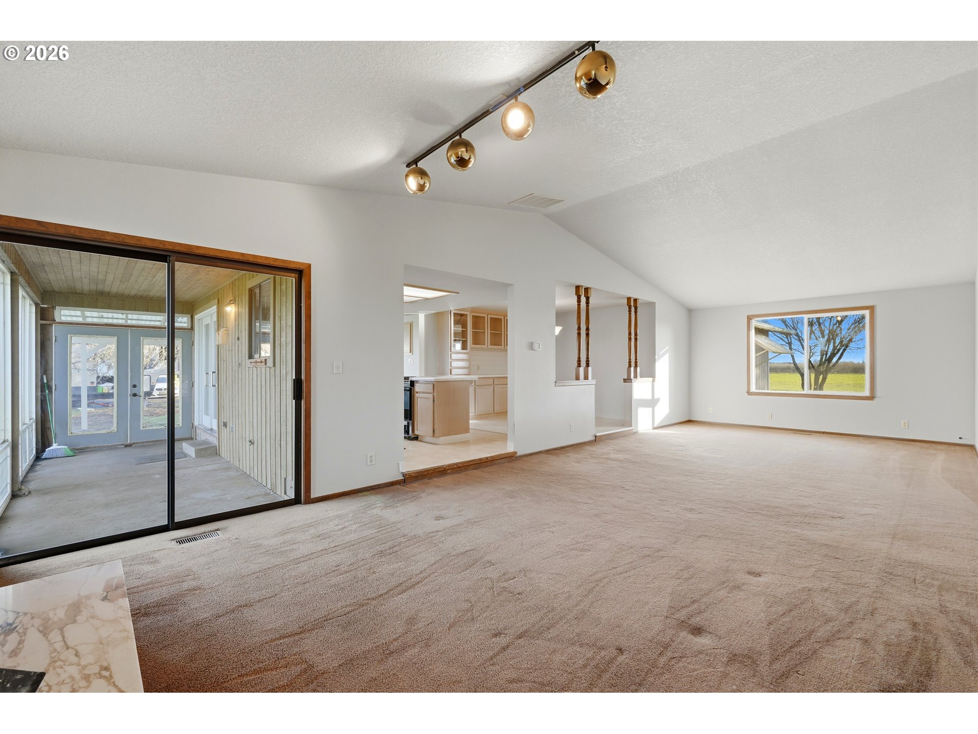 8949 South Gribble Road Canby, OR 97013 - Photo 14 of 36 a view of an empty room with a window