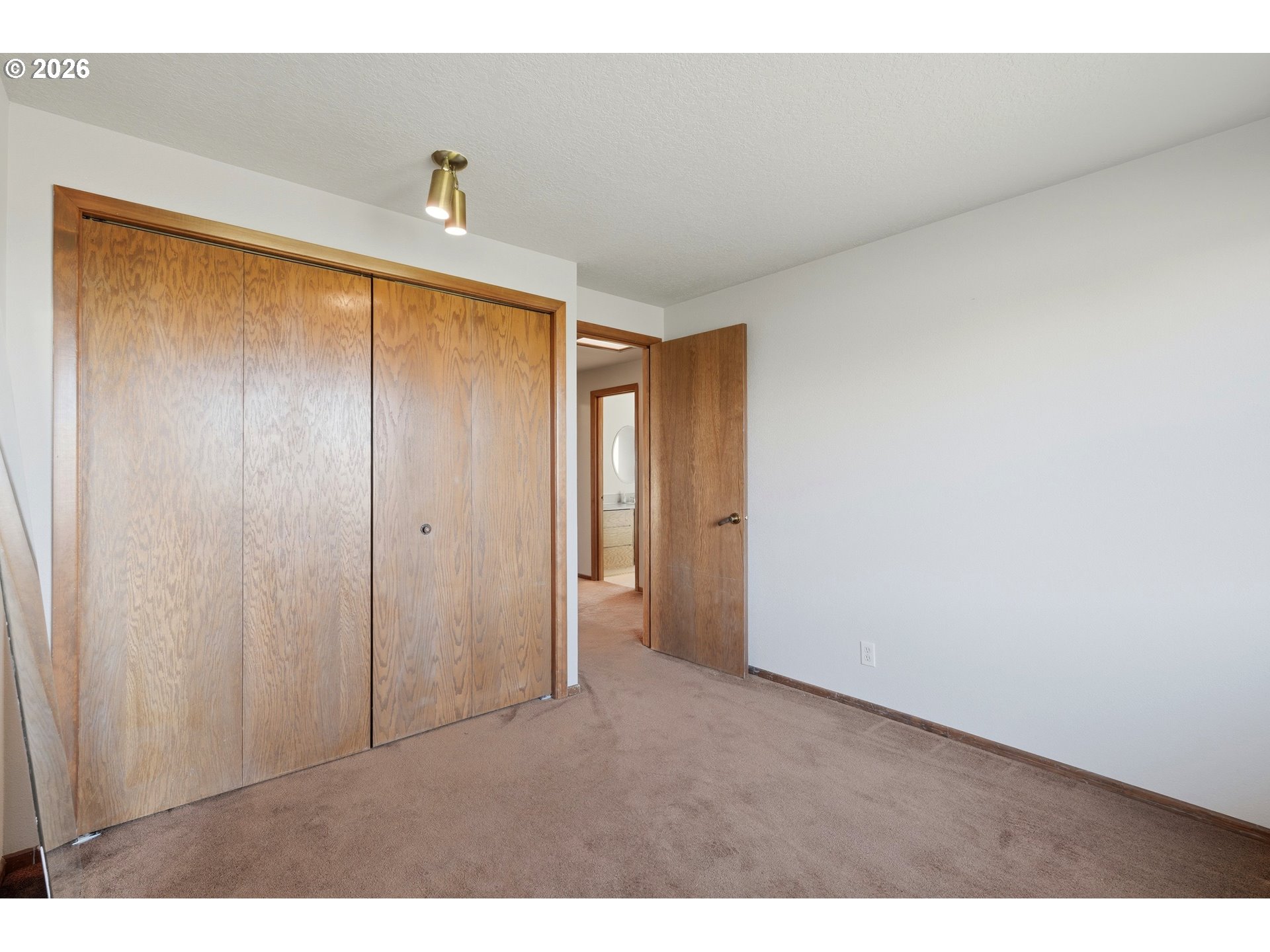 8949 South Gribble Road Canby, OR 97013 - Photo 15 of 36 a view of an empty room