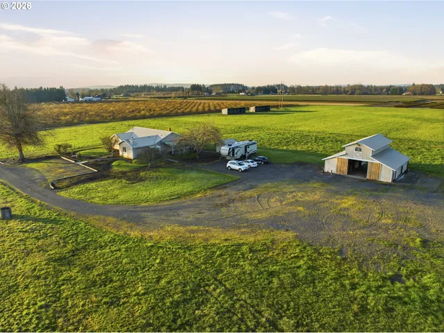 $1,159,000 | 8949 South Gribble Road, Canby, OR 97013