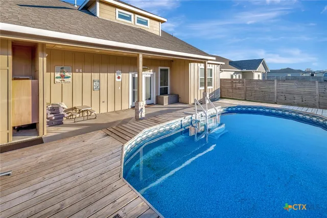 $369,000 | 804 Catclaw Lane, Edna, TX 77957