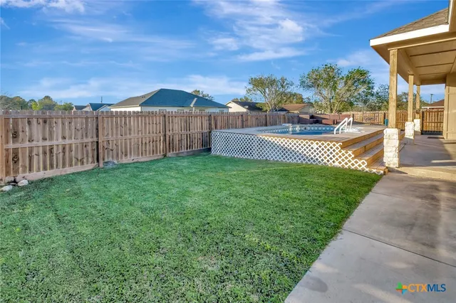 $369,000 | 804 Catclaw Lane, Edna, TX 77957