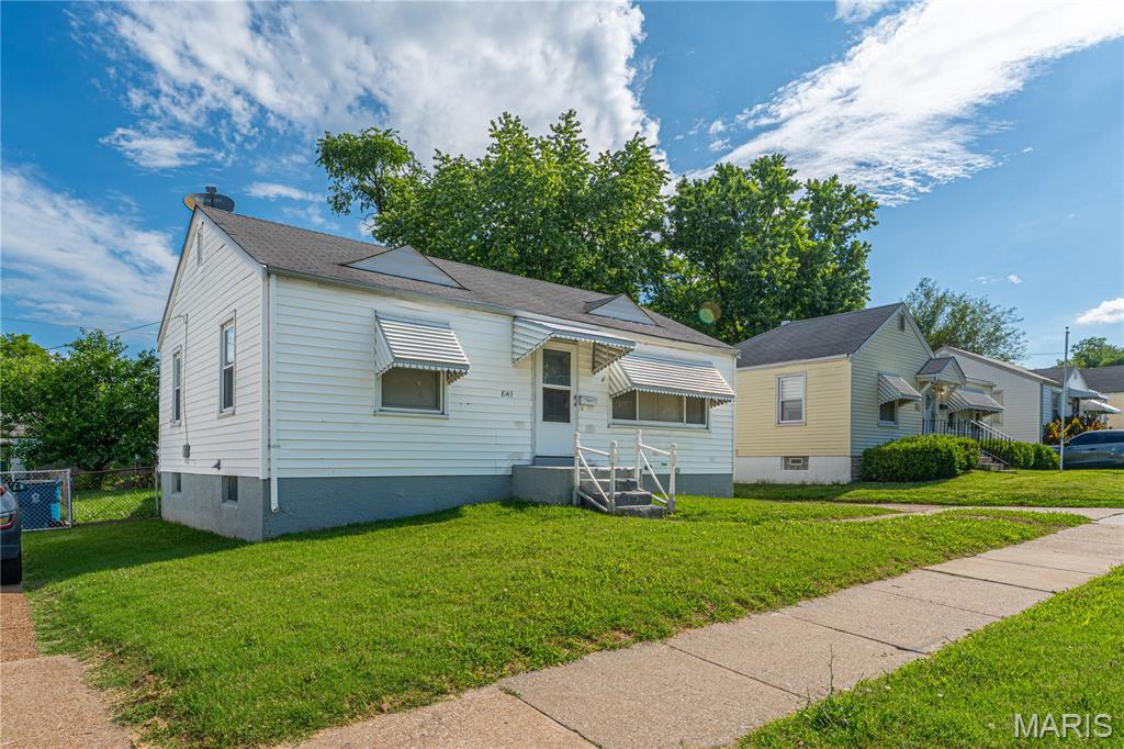 8143 Airport Road Berkeley, MO 63134 - Photo 3 of 9