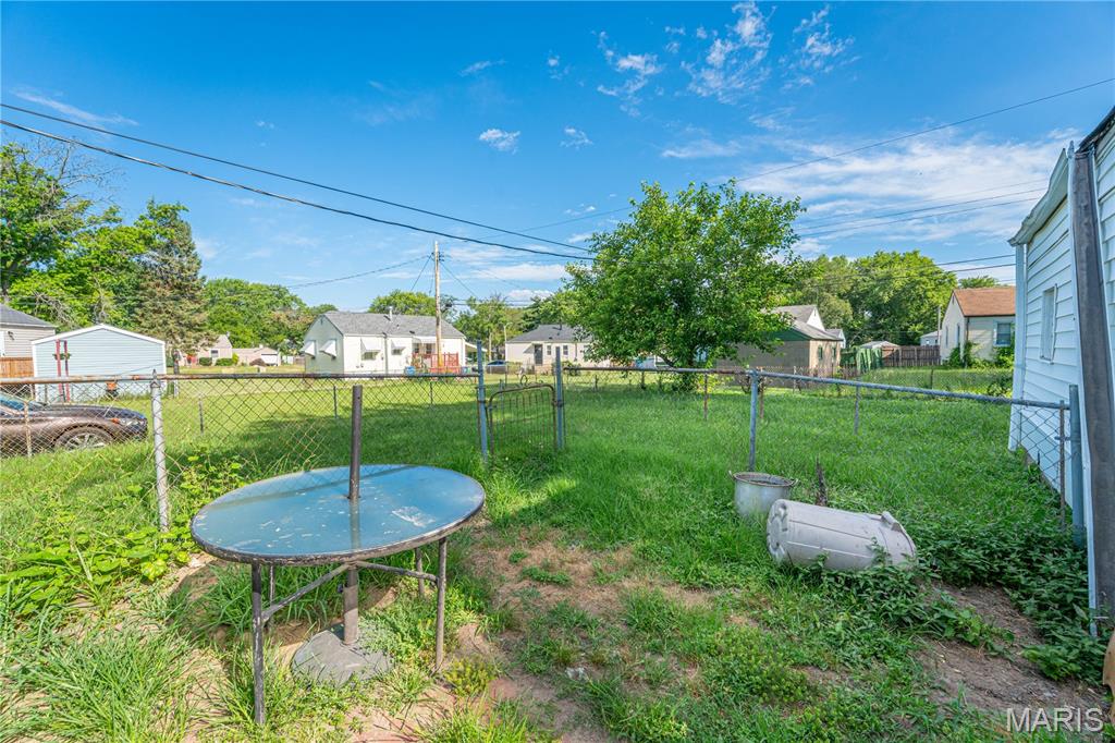 8143 Airport Road Berkeley, MO 63134 - Photo 8 of 9