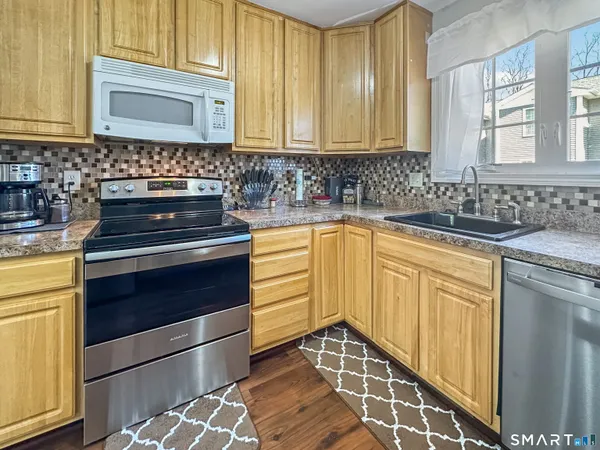 $290,000 | 61 South Main Street, Unit 202, Griswold, CT 06351