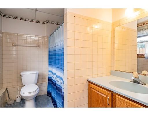 140 Mazarin Street Springfield, MA 01151 - Photo 34 of 36