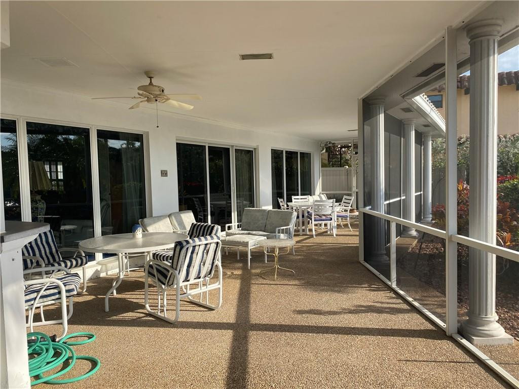 38 Seneca Road Sea Ranch Lakes, FL 33308 - Photo 4 of 12 Photo 4