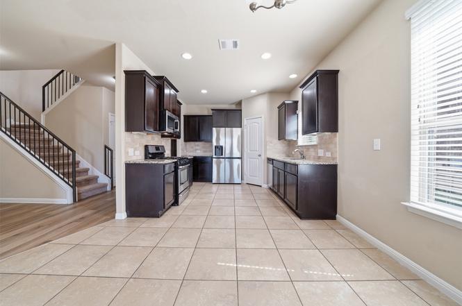 613 Longhorn Cavern Road Leander, TX 78641 - Photo 12 of 37