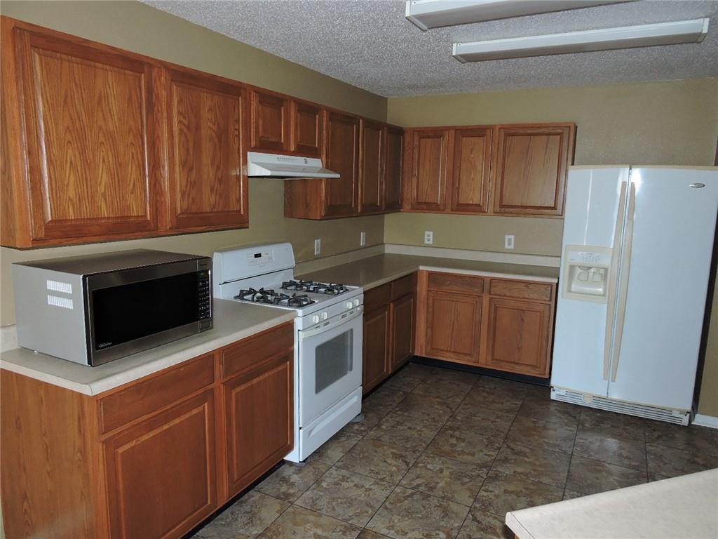 6320 Eastern Range Road Indianapolis, IN 46234 - Photo 14 of 38