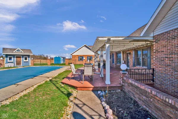 $625,000 | 10232 Highway 129, Cross Plains, IN 47017