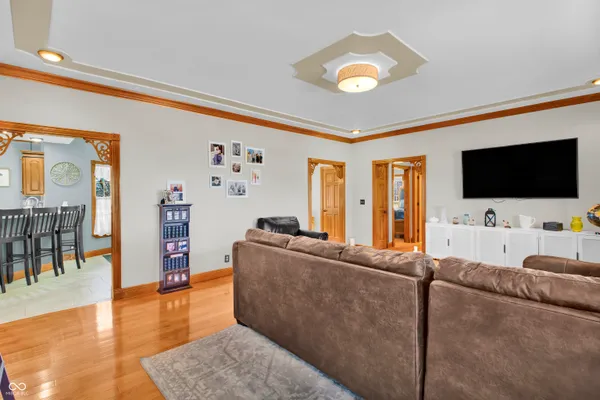 $625,000 | 10232 Highway 129, Cross Plains, IN 47017