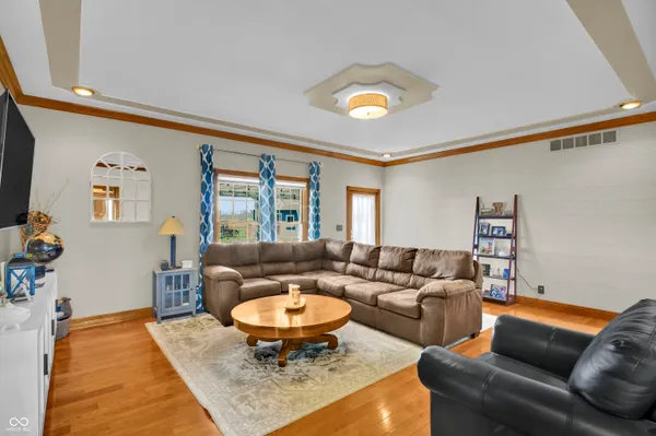 $625,000 | 10232 Highway 129, Cross Plains, IN 47017