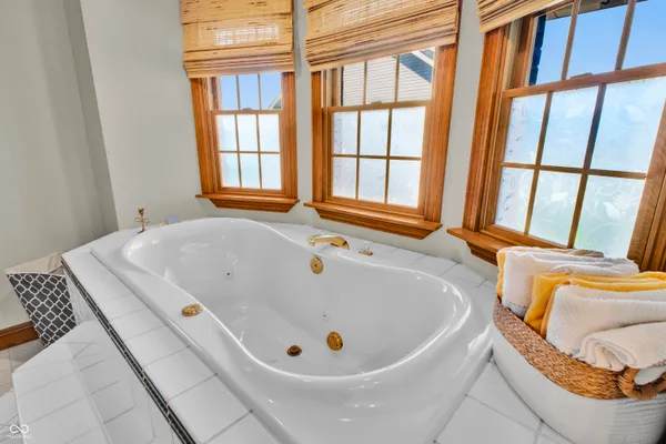 $625,000 | 10232 Highway 129, Cross Plains, IN 47017