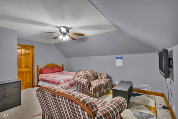 $625,000 | 10232 Highway 129, Cross Plains, IN 47017