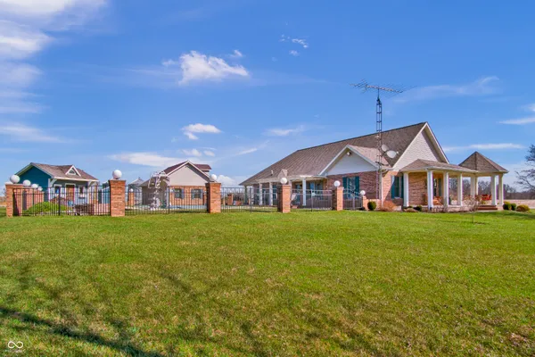 $625,000 | 10232 Highway 129, Cross Plains, IN 47017