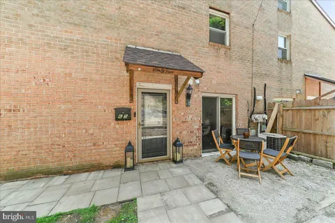 $225,000 | 65 Park Valley Lane, Unit 65, Brookhaven, PA 19015