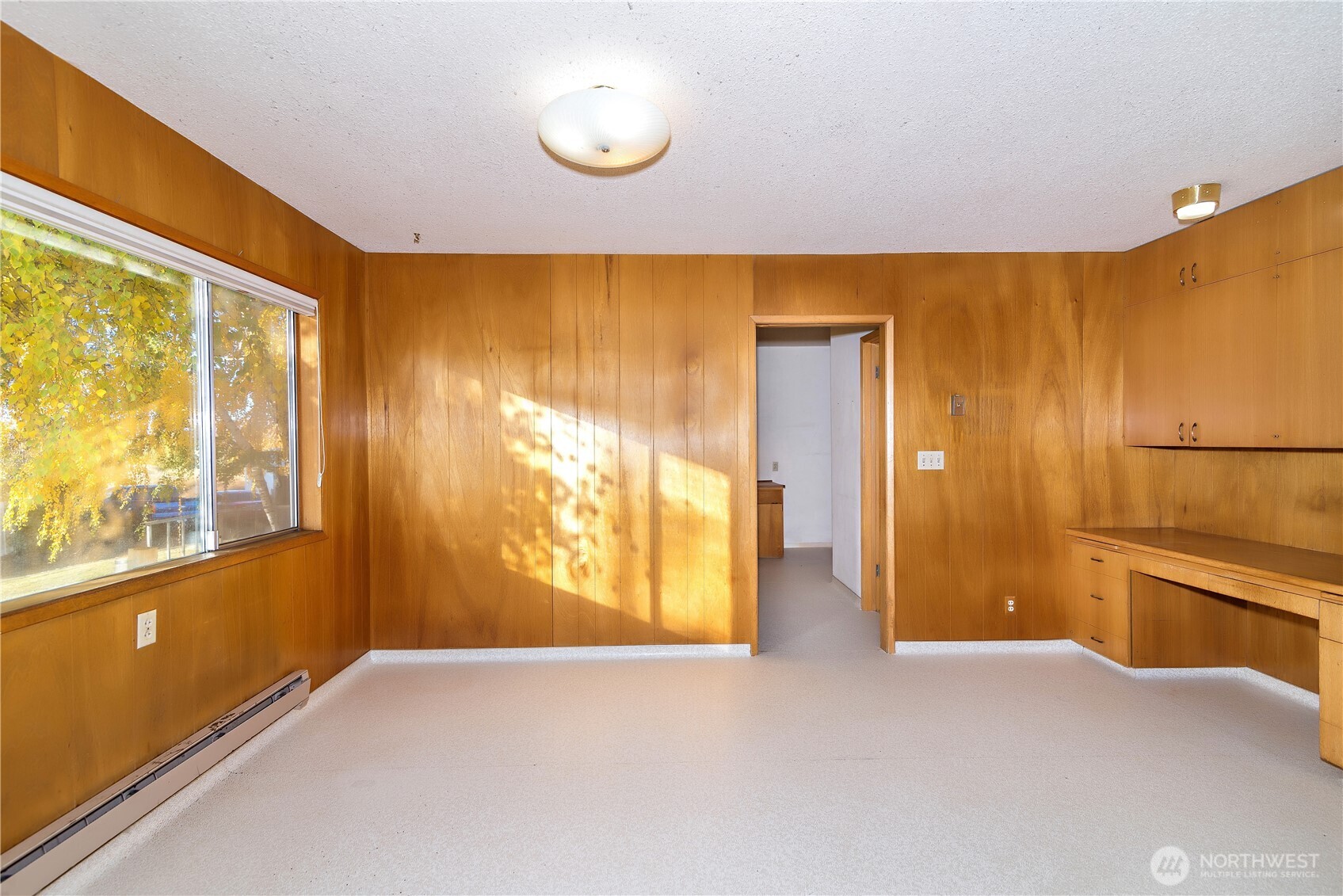 1171 Cleman Road Ellensburg, WA 98926 - Photo 8 of 38 a view of an empty room with a window