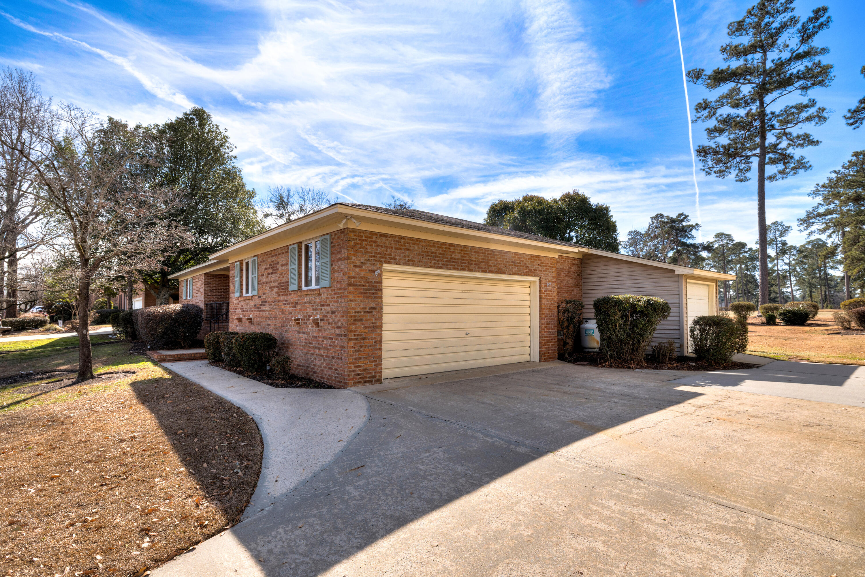 612 Santee Drive Santee, SC 29142 - Photo 6 of 48 2026 Garage