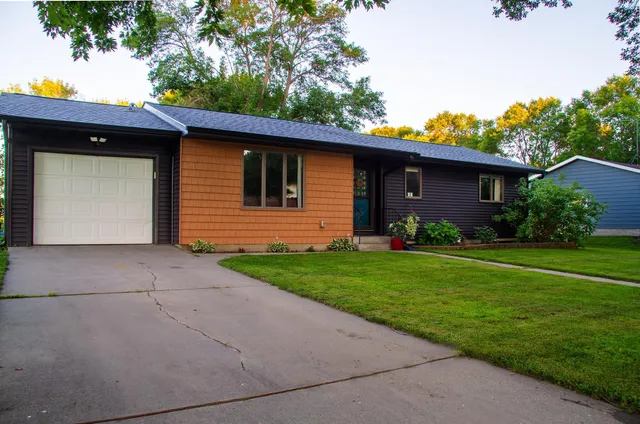$220,000 | 113 5th Street South, Raymond, MN 56282