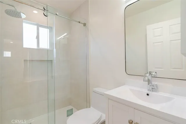 $2,400 | 320 East Dryden Street, Unit B, Glendale, CA 91207