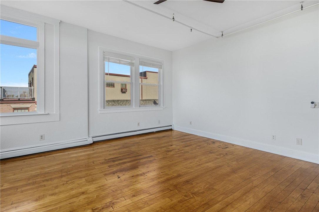140 Thames Street Newport, RI 02840 - Photo 3 of 26