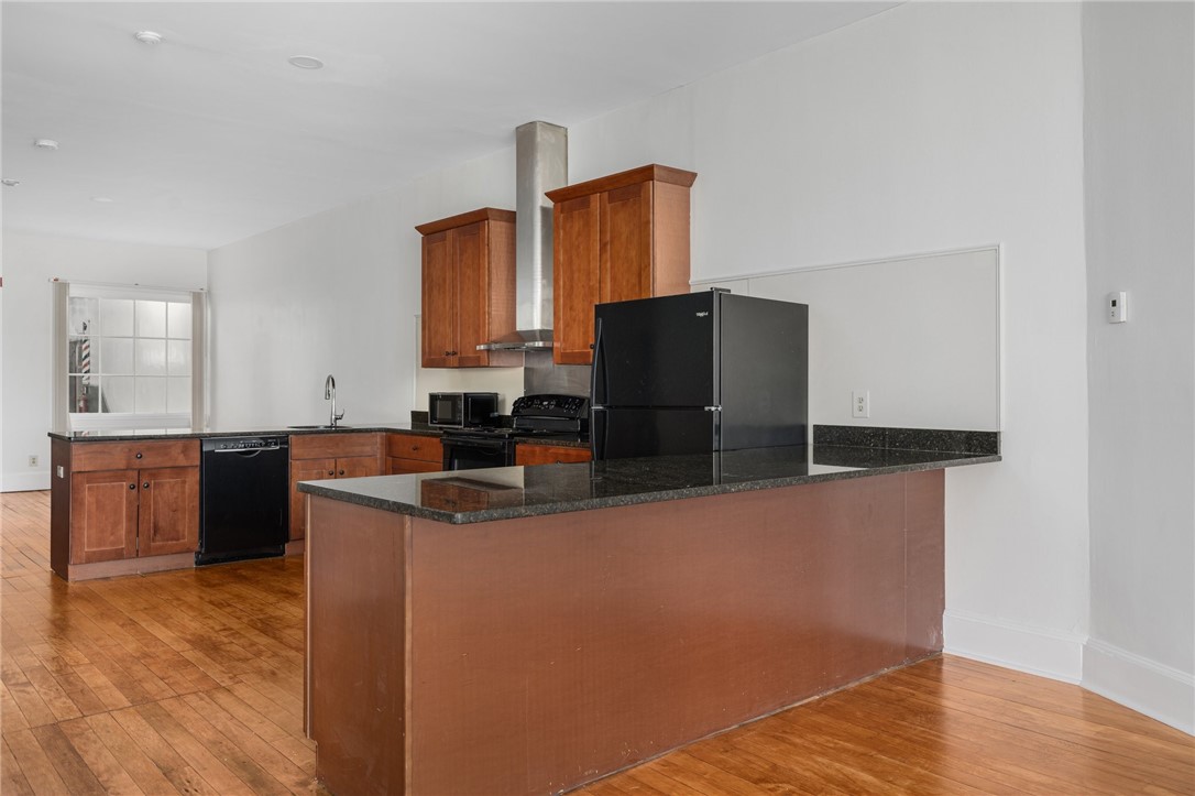 140 Thames Street Newport, RI 02840 - Photo 7 of 26