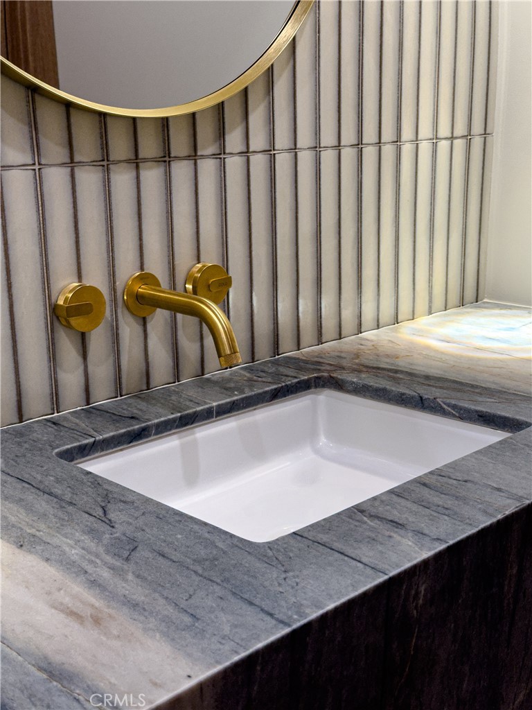404 16th Street Manhattan Beach, CA 90266 - Photo 38 of 58 a close view of sink