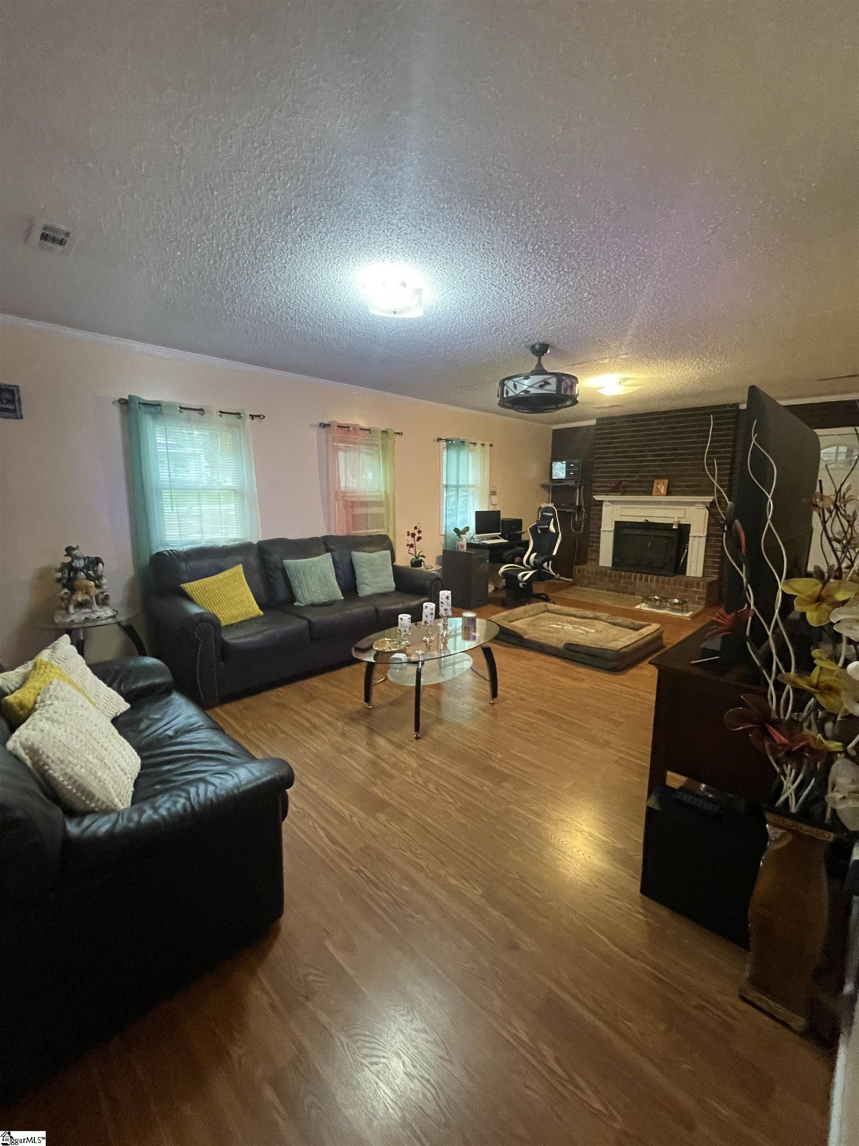 300 Baldwin Street Honea Path, SC 29654 - Photo 11 of 25