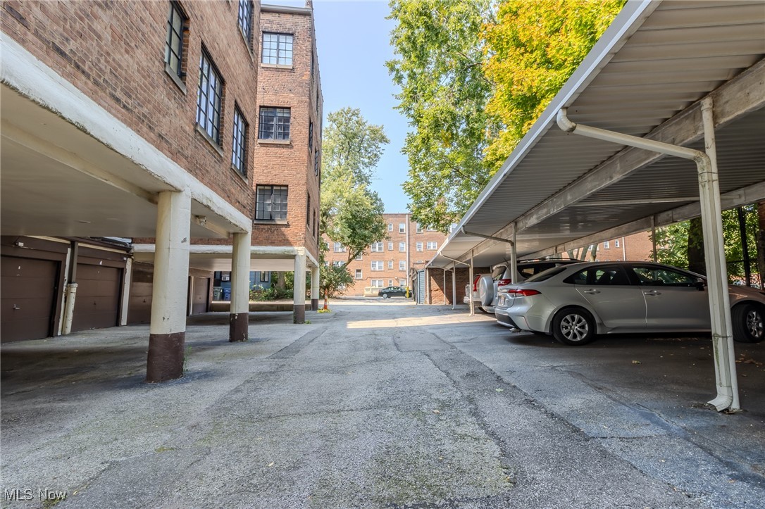 2511 Overlook Road, Unit 4 Cleveland, OH 44106 - Photo 48 of 50