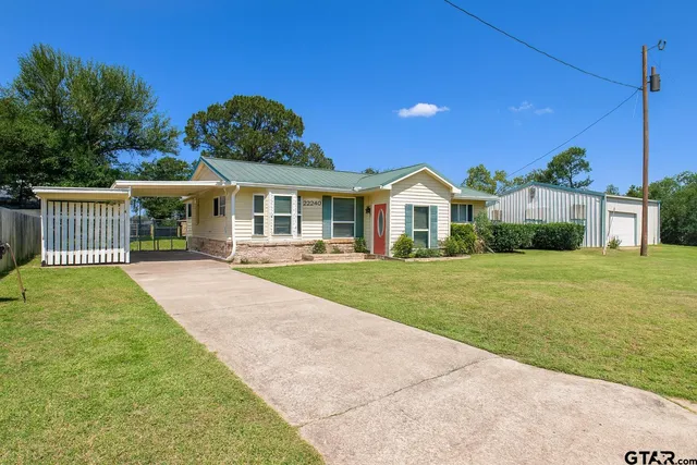 $249,000 | 22240 Deval Lane, Frankston, TX 75763